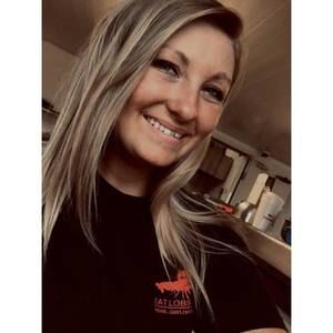 Meet your Posher, Jade